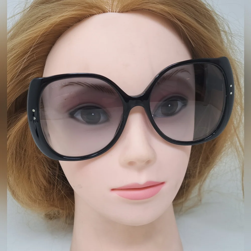 Gucci Nero Sunglasses Oversized Square Frame Black Gray GG0472SA 001 56-17-145
